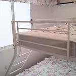 Cosy 50 Meters From The Beach, 2 Rooms, Air Conditioning, Wifi تورّيفيِخا