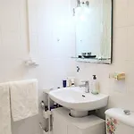 شقة Cosy 50 Meters From The Beach, 2 Rooms, Air Conditioning, Wifi تورّيفيِخا