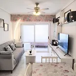 Cosy 50 Meters From The Beach, 2 Rooms, Air Conditioning, Wifi