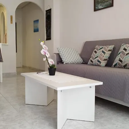Apartamento Cosy 50 Meters From The Beach, 2 Rooms, Air Conditioning, Wifi Torrevieja