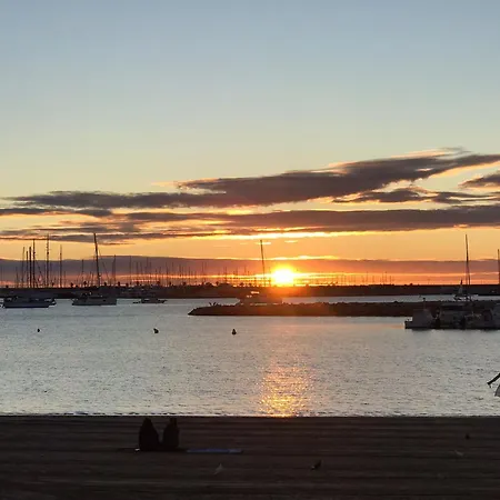 Cosy 50 Meters From The Beach, 2 Rooms, Air Conditioning, Wifi * Torrevieja