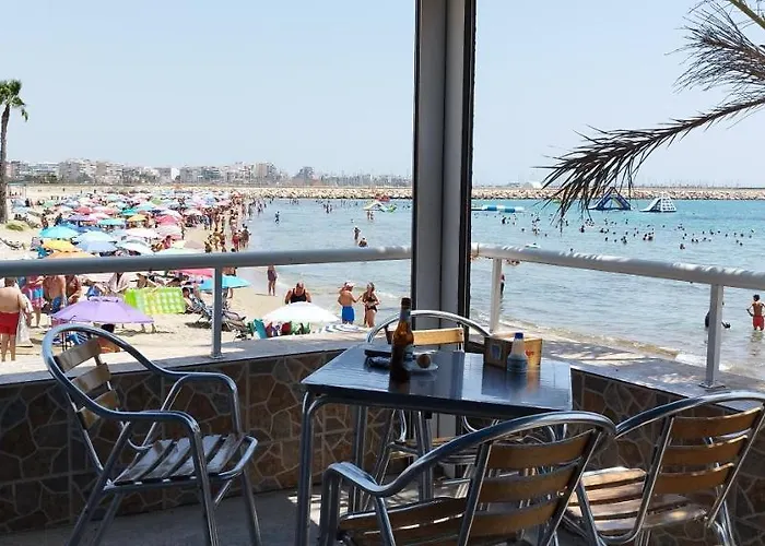 Cosy 50 Meters From The Beach, 2 Rooms, Air Conditioning, Wifi Lägenhet