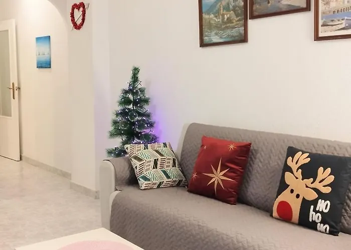 Cosy 50 Meters From The Beach, 2 Rooms, Air Conditioning, Wifi Lägenhet